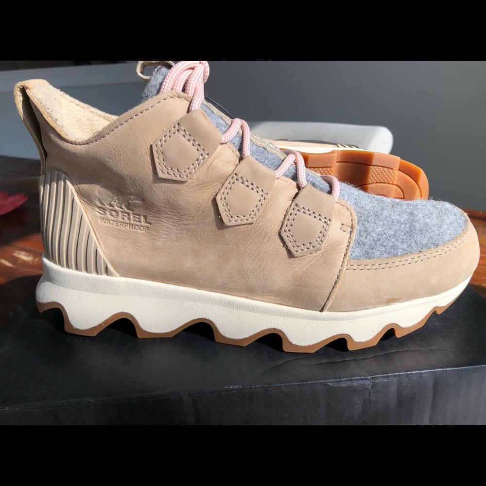 Brand new Sorel Sneak boots
